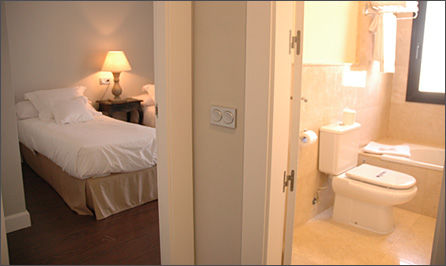 Hotel Maria Jimena โอคานญา ภายนอก รูปภาพ