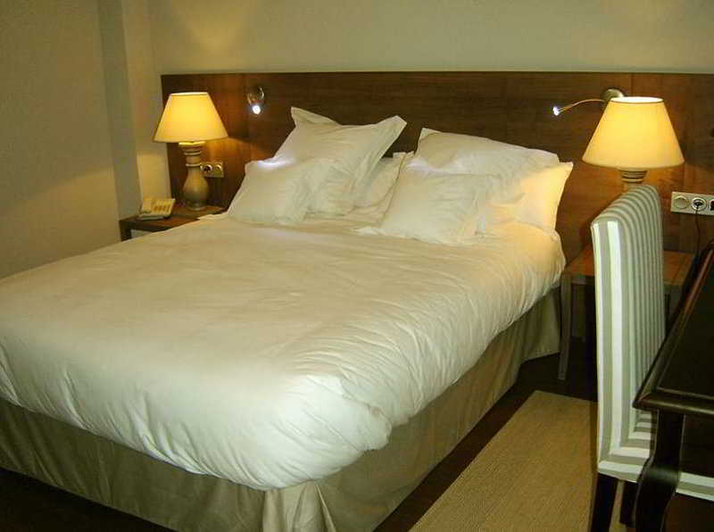 Hotel Maria Jimena โอคานญา ภายนอก รูปภาพ