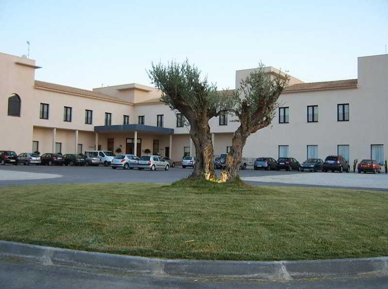 Hotel Maria Jimena โอคานญา ภายนอก รูปภาพ