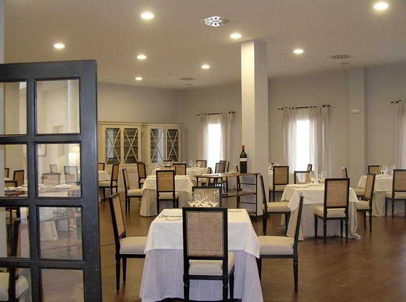 Hotel Maria Jimena โอคานญา ร้านอาหาร รูปภาพ