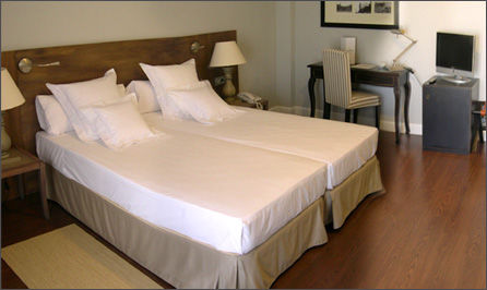 Hotel Maria Jimena โอคานญา ภายนอก รูปภาพ